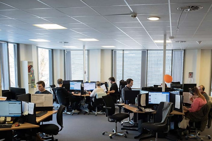 Kundeservice i 2018 vil i stor grad preges av AI og robotisering, men ikke som en erstatning for mennesker