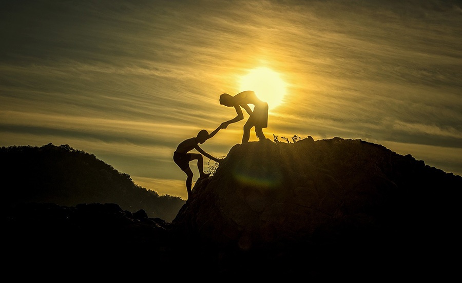 Teambuilding handler om å vokse sammen som et team. Dette vil kunne påvirke resultatene og samholdet på arbeidsplassen